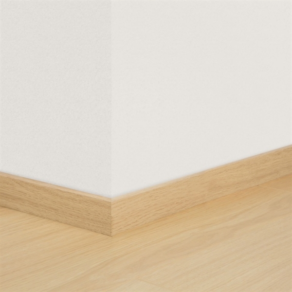 Quickstep Laminate Standard Skirting - 2.4m (Pack of 6)