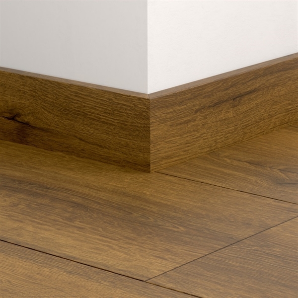 Quickstep Laminate Standard Skirting - 2.4m (Pack of 6)